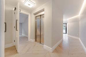 Photo 11- click for photo gallery